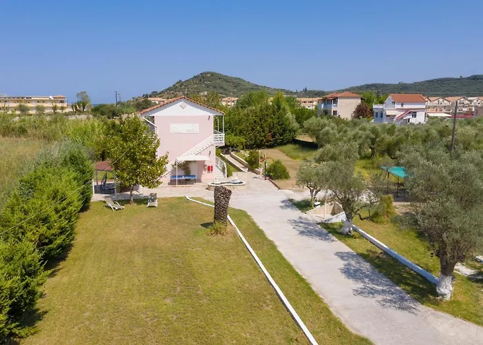 Eleni Studios & Apartments