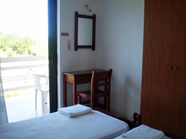 Eleni & Appartement Alykes (Zakynthos)